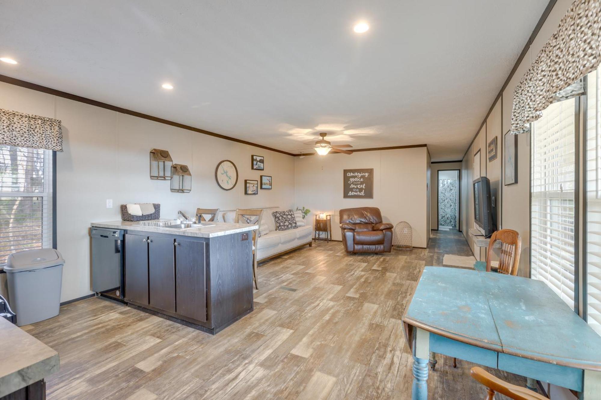 Lakefront Wetumpka Escape With Furnished Deck! Exterior foto